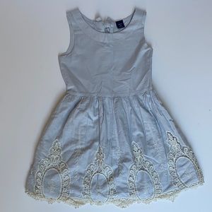 Girls GAP dress 👗 with lace embellishments Sz 6-7